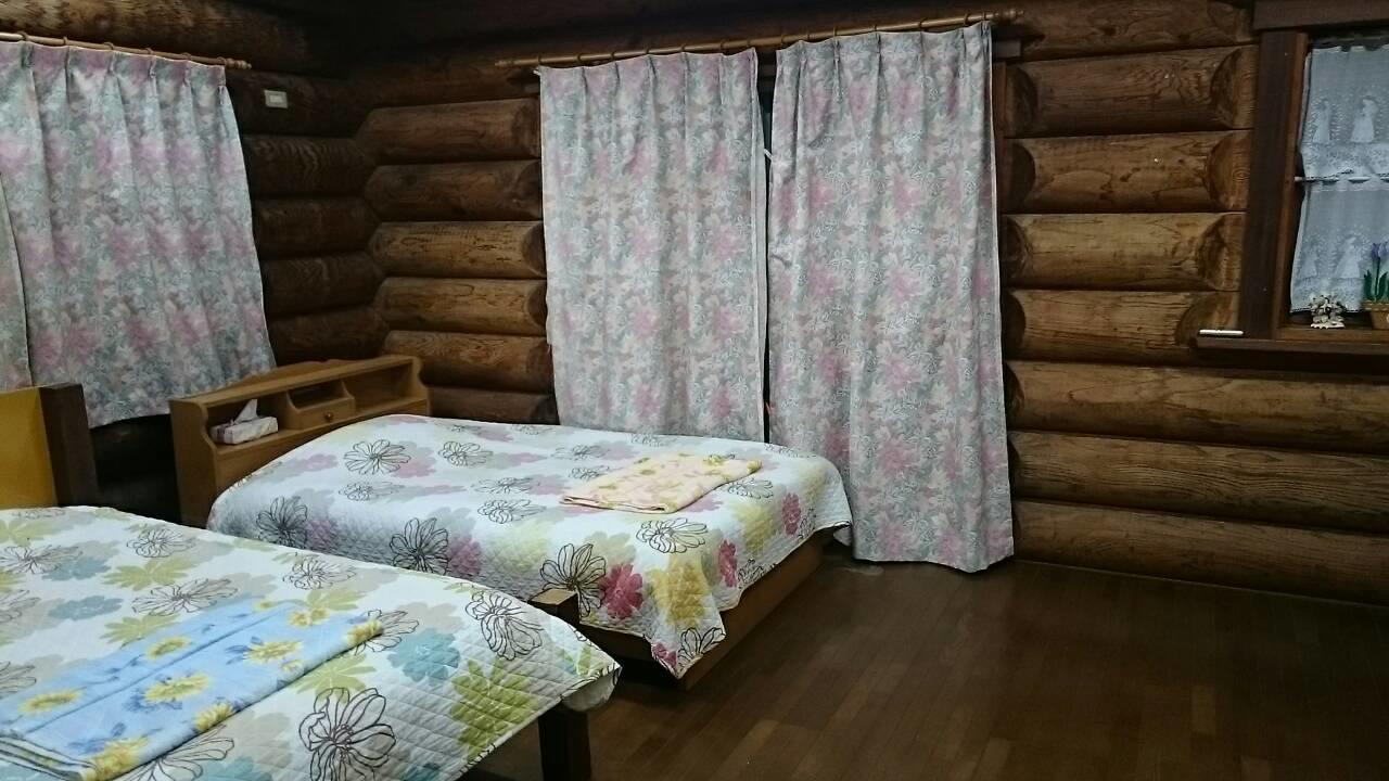 Log Pension Izumigamori Motobu Eksteriør billede